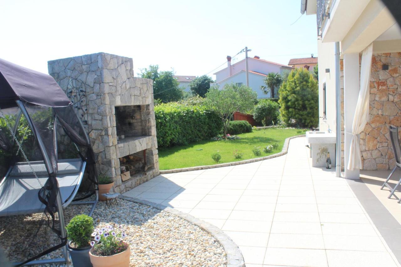 Villa Lente Polje  Exterior photo